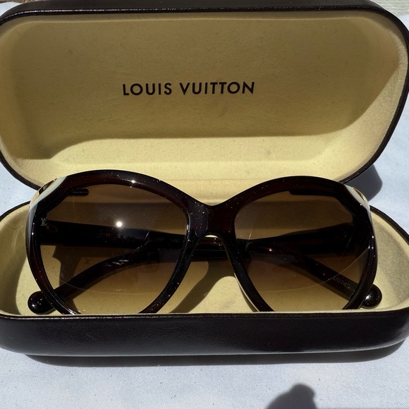 Louis Vuitton Women's Dark Brown Sunglasses - Picture 1 of 12